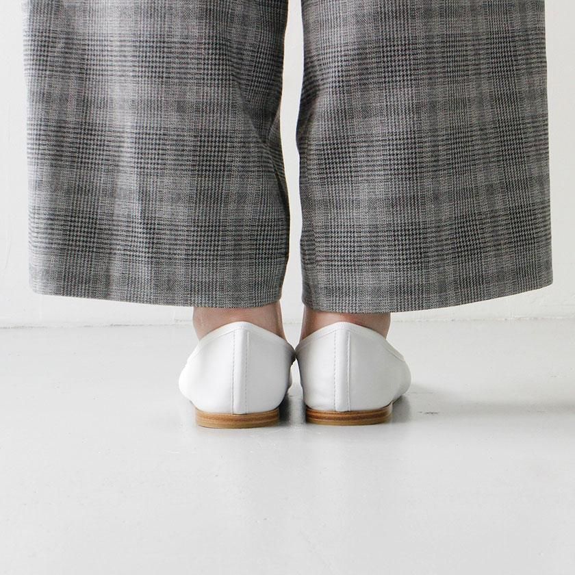 美品【定価4万】Repette CENDRILLON Smooth WHITE Repetto CENDRILLON Smooth WHITEの通販。- AIDA ONLINE STORE