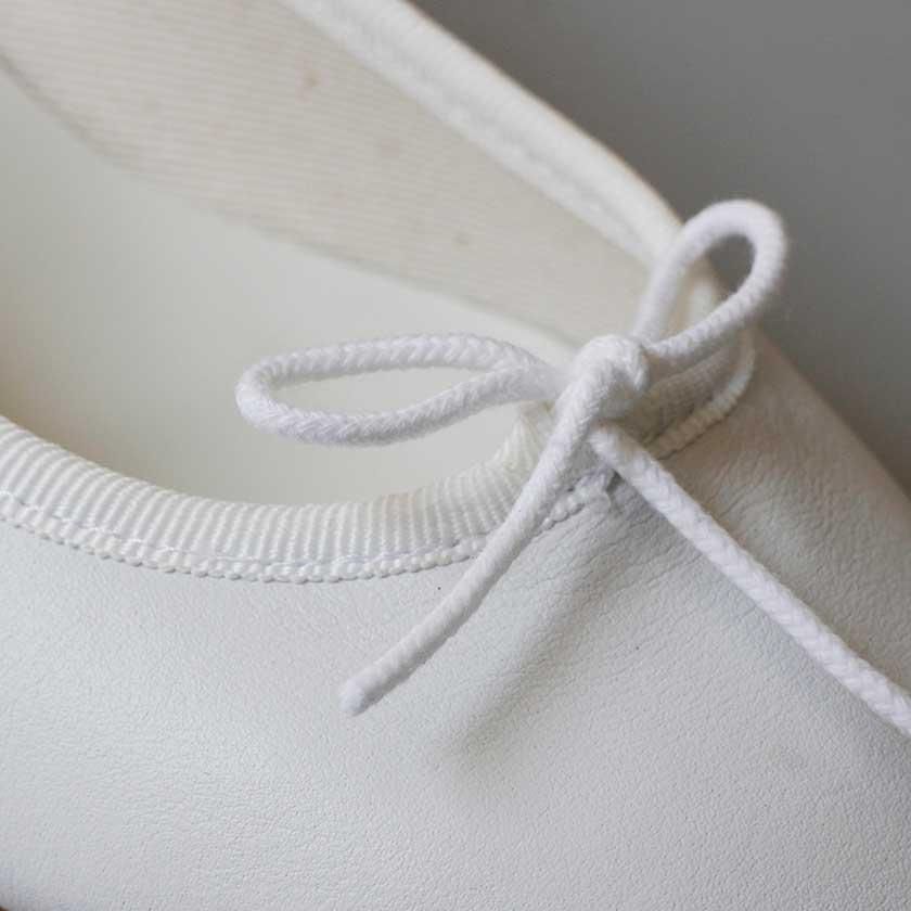 美品【定価4万】Repette CENDRILLON Smooth WHITE Repetto CENDRILLON Smooth WHITEの通販。- AIDA ONLINE STORE