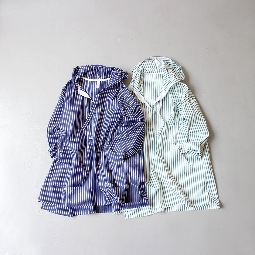 【SALE30%OFF!】NATURAL LAUNDRY 先染めブロード チュニックパーカー<img class='new_mark_img2' src='https://img.shop-pro.jp/img/new/icons20.gif' style='border:none;display:inline;margin:0px;padding:0px;width:auto;' />