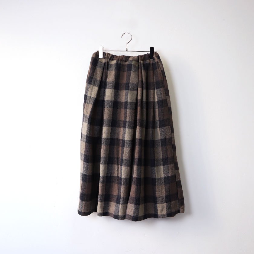 【SALE30%OFF!】NATURAL LAUNDRY ダブルガーゼ ランダムタックスカート<img class='new_mark_img2' src='https://img.shop-pro.jp/img/new/icons20.gif' style='border:none;display:inline;margin:0px;padding:0px;width:auto;' />