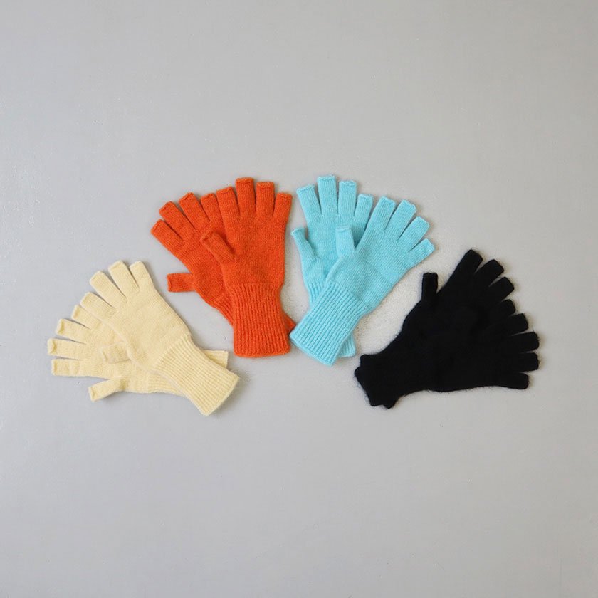 【SALE20%OFF!】odds FINGER TIP GLOVE<img class='new_mark_img2' src='https://img.shop-pro.jp/img/new/icons20.gif' style='border:none;display:inline;margin:0px;padding:0px;width:auto;' />