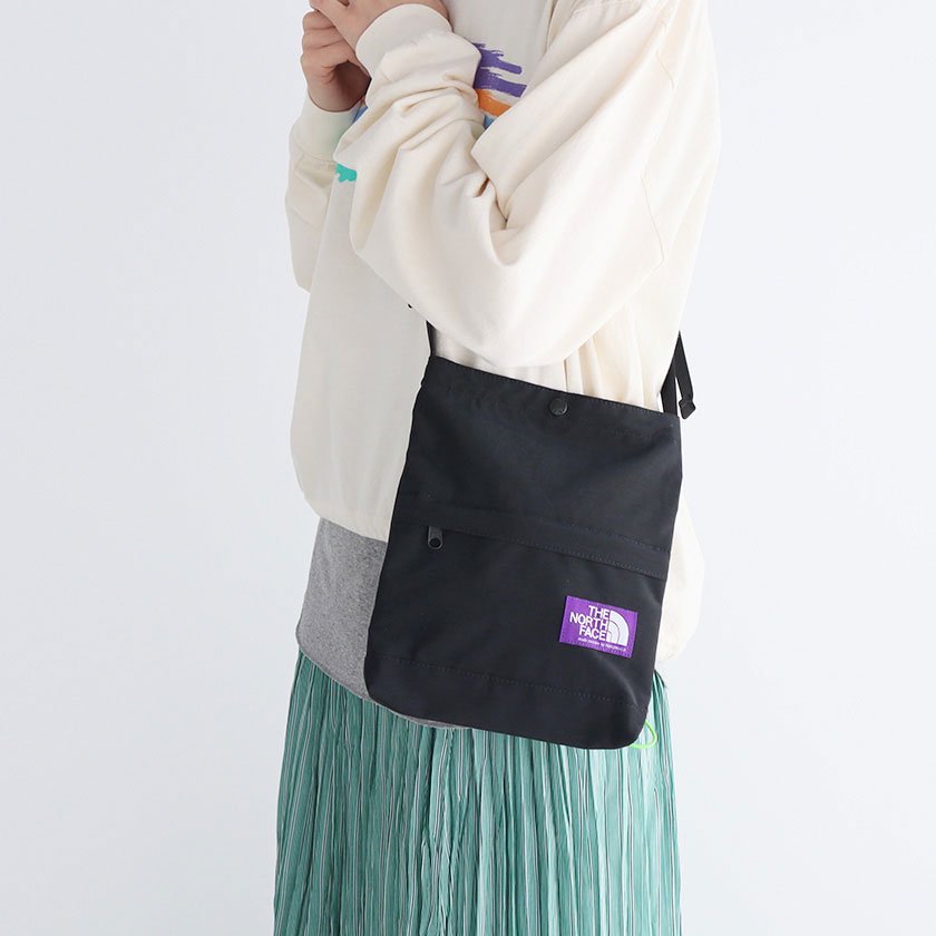 <img class='new_mark_img1' src='https://img.shop-pro.jp/img/new/icons14.gif' style='border:none;display:inline;margin:0px;padding:0px;width:auto;' />THE NORTH FACE PURPLE LABEL Field Small Shoulder Bag