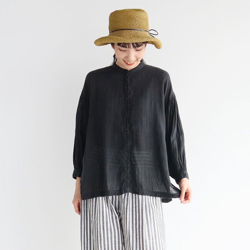 <img class='new_mark_img1' src='https://img.shop-pro.jp/img/new/icons14.gif' style='border:none;display:inline;margin:0px;padding:0px;width:auto;' />maison de soil COTTON LINEN BANDED COLLAR SHIRT WITH MINI PINTUCK