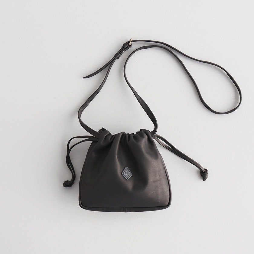 <img class='new_mark_img1' src='https://img.shop-pro.jp/img/new/icons14.gif' style='border:none;display:inline;margin:0px;padding:0px;width:auto;' />CLEDRAN LABY LIGHT PURSE POCHETTE