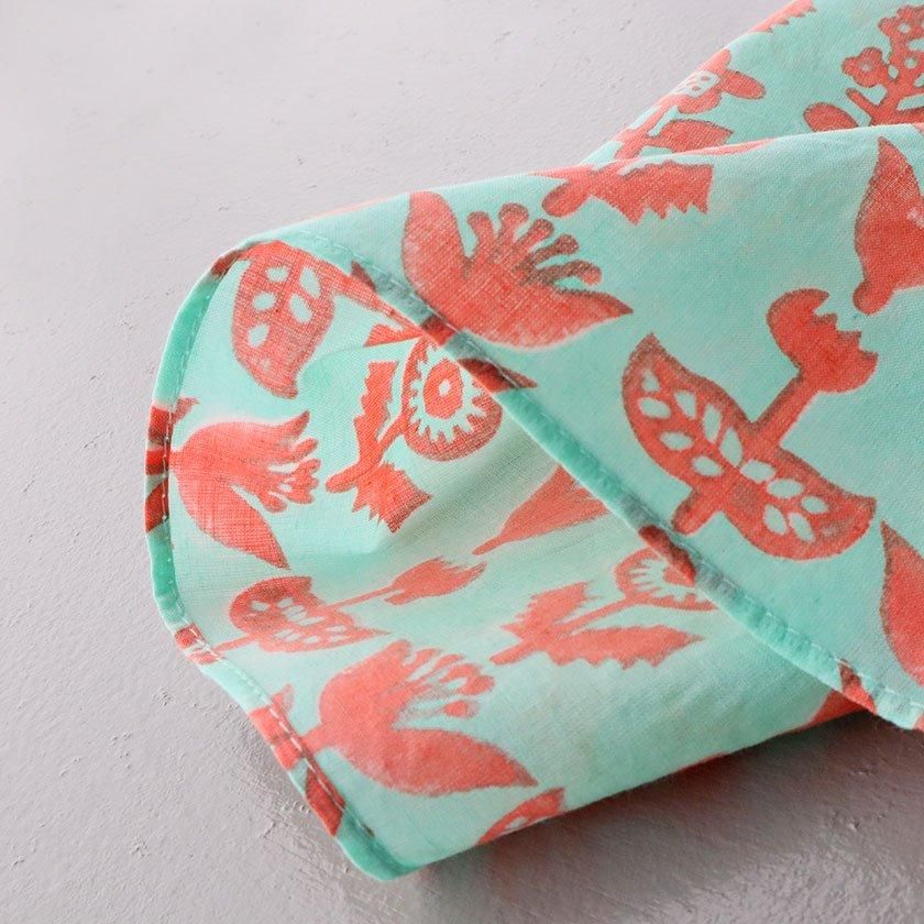 セール 登場から人気沸騰 shesay お花と刺繍のハチドリが愛らしい ブロックプリントの その他