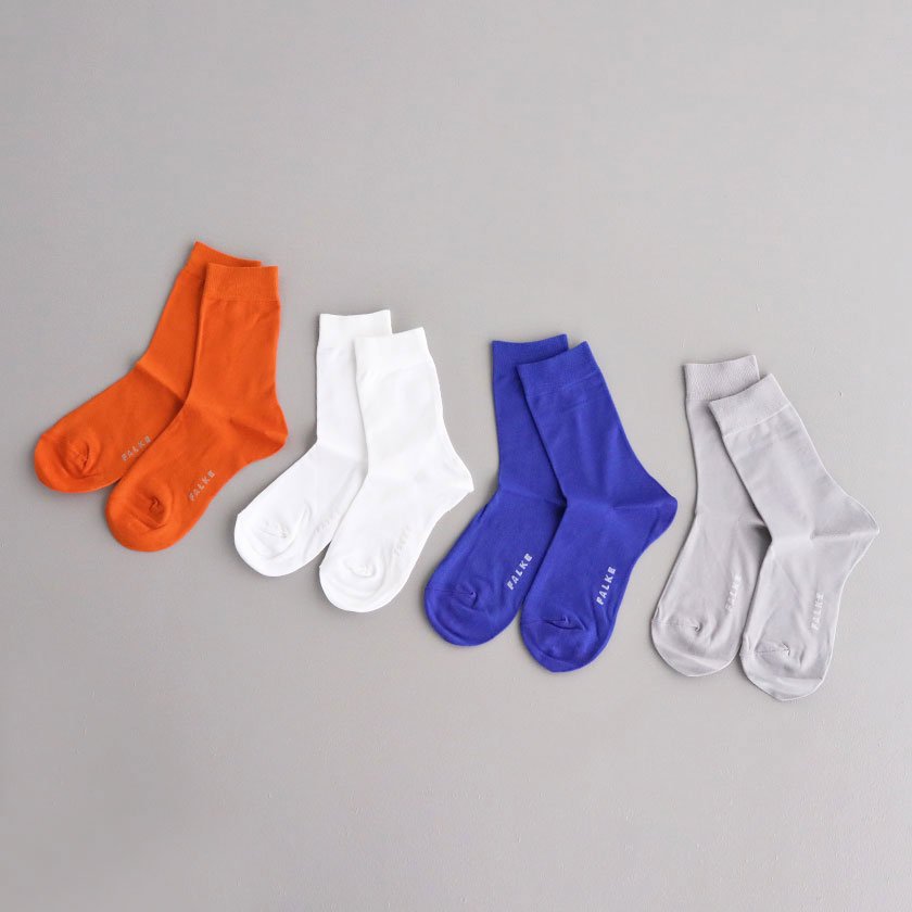 <img class='new_mark_img1' src='https://img.shop-pro.jp/img/new/icons14.gif' style='border:none;display:inline;margin:0px;padding:0px;width:auto;' />FALKE COTTON TOUCH SOCKS