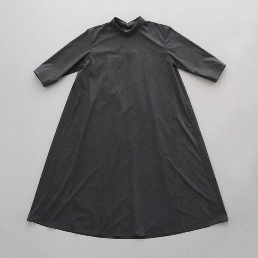 美品✨フォクシー ダブルタックワンピース Aライン 18年 チャコールグレー 美品✨フォクシー ダブルタックワンピース Aライン 18年