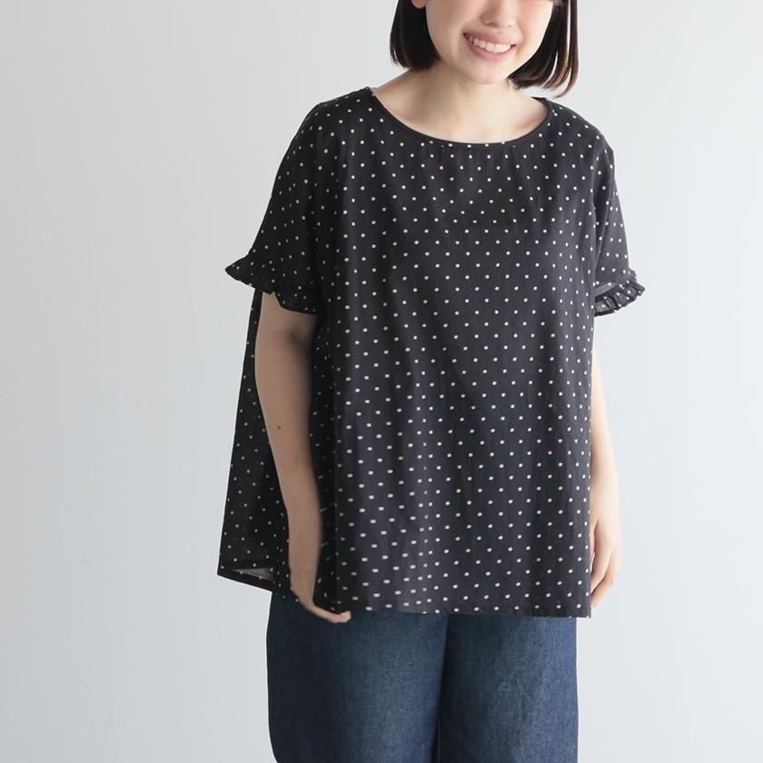 <img class='new_mark_img1' src='https://img.shop-pro.jp/img/new/icons14.gif' style='border:none;display:inline;margin:0px;padding:0px;width:auto;' />SOIL COTTON VOILE DOT PRINT GATHERED SMOCK