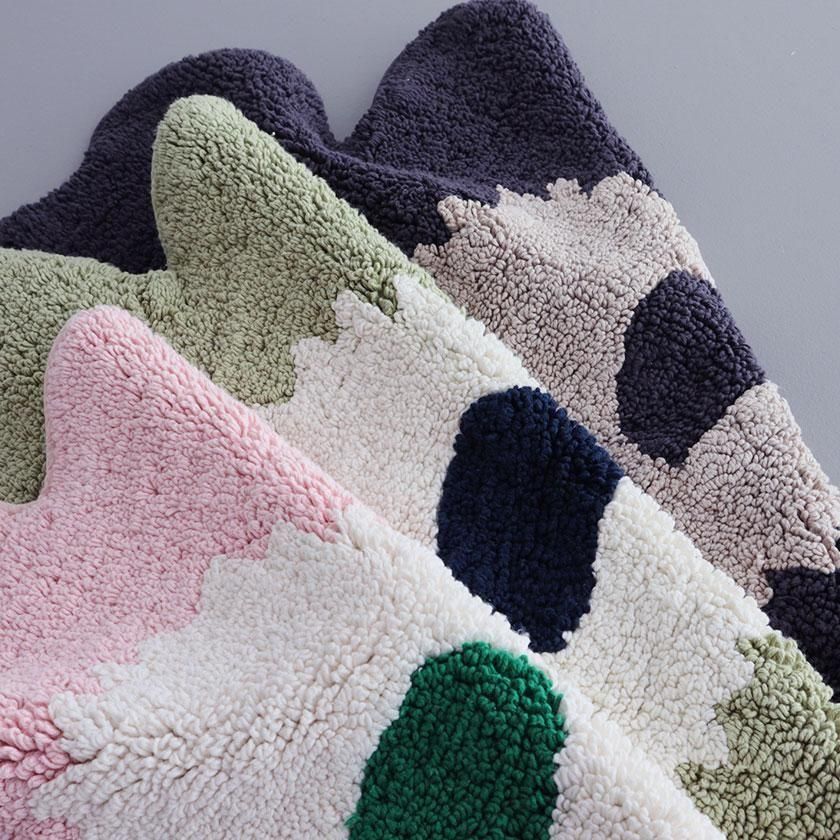 marimekko 花形バスマット グリーン 未使用品 マリメッコ バスマット 玄関マット ラグ グリーン