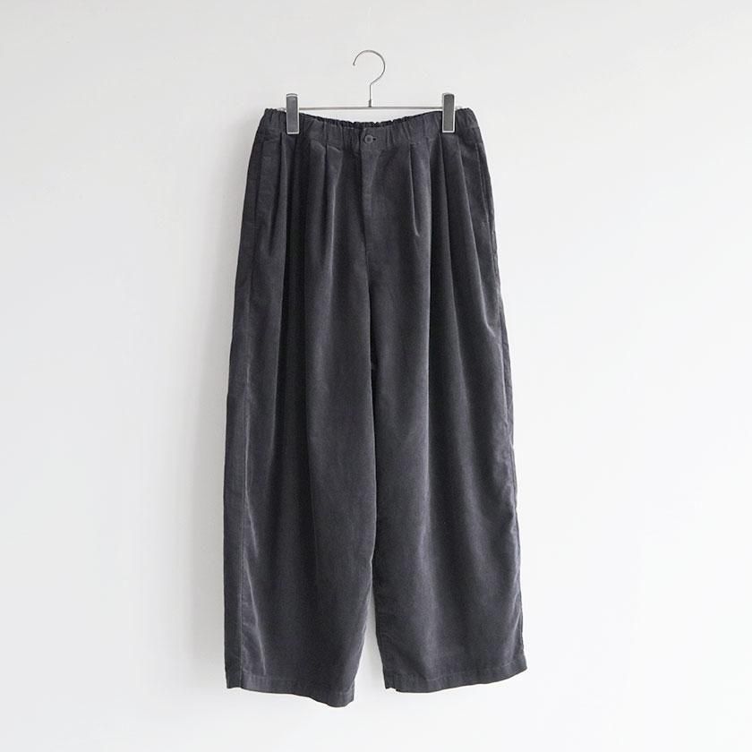 美品 PEAK PERFORMANCE コーデュロイパンツ Aライン 美品 PEAK PERFORMANCE コーデュロイパンツ Aライン 美品 PEAK