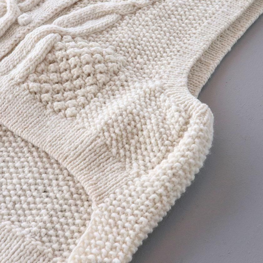 【美品】　tumugu ツムグ　ロービングウールケーブルニット　ベスト tumugu: ロービングウール ケーブルニットベスト の通販。 - 毎日を