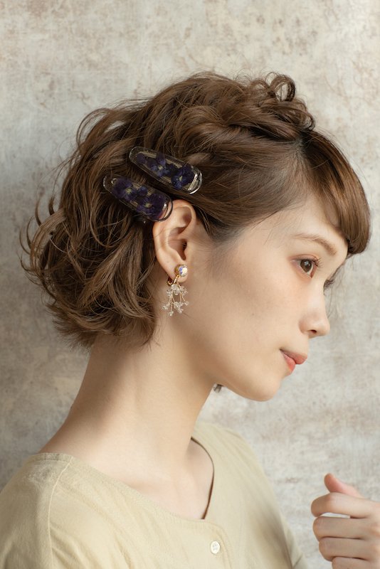 三角ヘアクリップ