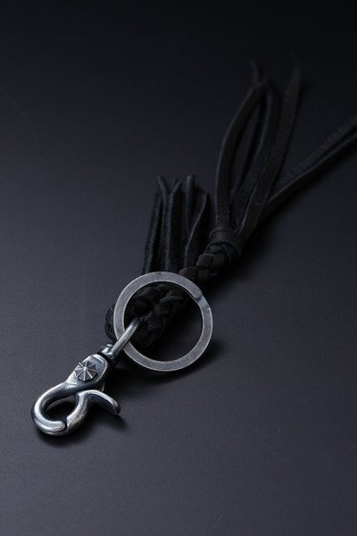 BRAIDED DEERSKIN KEY RING

No. 367-01