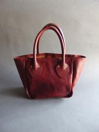 新品未使用Vasco ショルダーバッグ キャメル　small vasco - 【25SS予約受付中｜12/17まで】 LEATHER POSTMAN MINI