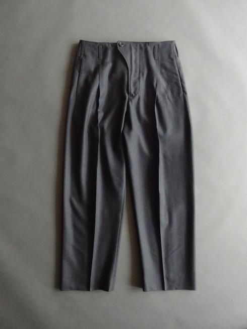 山内(ヤマウチ) / ヘビーウールツイル・サイドシームレスワンタック