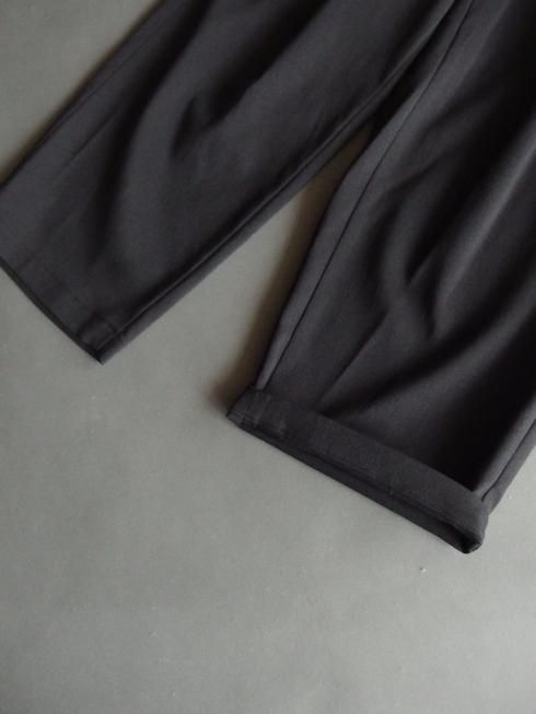 YOKO SAKAMOTO (ヨーコサカモト) / DOUBLE PLEATED WIDE EASY