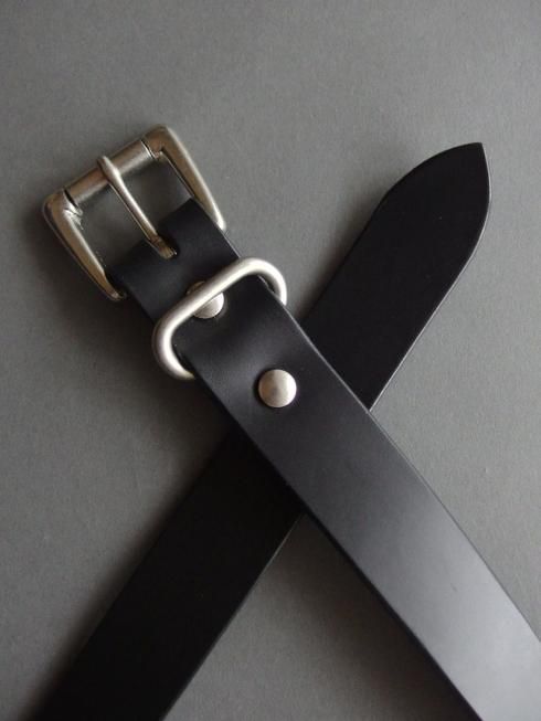 ほぼ新品 ヨーコサカモトYOKO SAKAMOTOレザーベルト112×3cm 黒 ほぼ新品 ヨーコサカモトYOKO SAKAMOTOレザーベルト112×3cm 黒