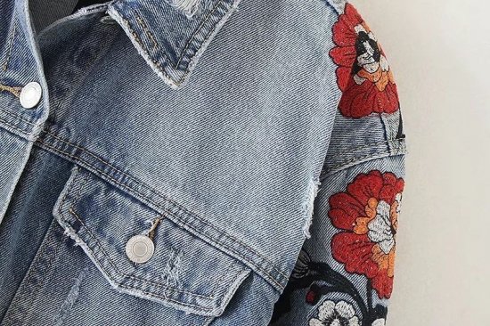 海外 豪華刺繍 フラワー 花柄 ウッドボタン デニムジャケット