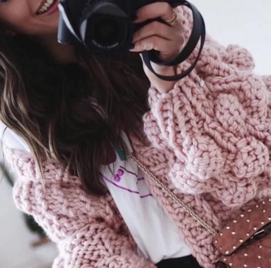 大特価】ピンク ざっくり編み チャンキーニット ポンポン