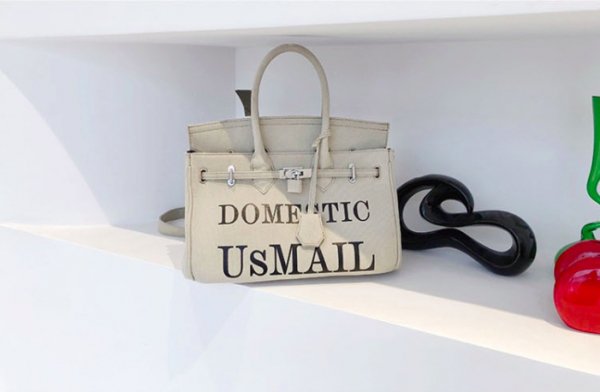 大特価】3色展開 フェイクレザー 合皮 domestic us mail フロントロゴ