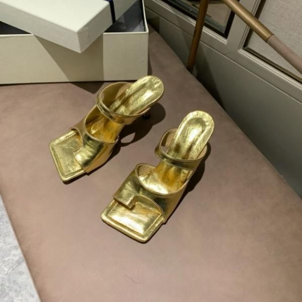 大特価】4色展開 フェイクレザー 合皮 メタリック スクエア