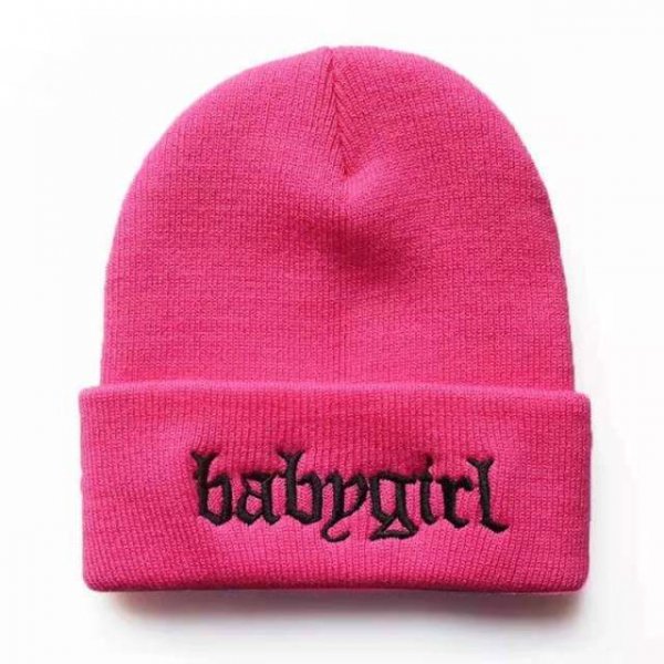 【大特価】2色展開 ブラック ピンク baby girl フロントロゴ ビーニー ニット帽 ニットキャップ インポート 通販