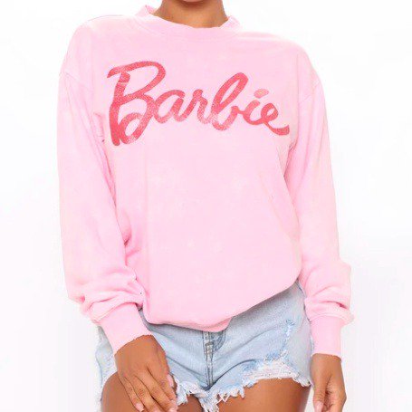 【大特価】ピンク フロントプリント フロントロゴ Barbie クルーネック 長袖 スウェット トレーナー プルオーバー トップス インポート 通販