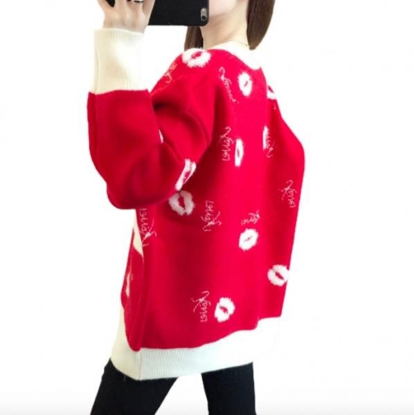 GU - 赤　リップ柄　キスマーク柄　カーディガン　S赤のニット地とピンクのポリエステル地 大特価】4色展開 リップ柄 KISS キスマークプリント Vネック