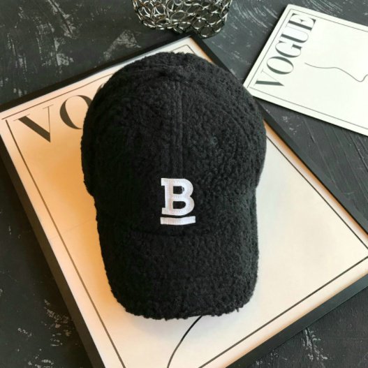【大特価】4色展開 Bロゴ ボアキャップ 起毛素材 ベースボールキャップ 帽子 インポート 通販