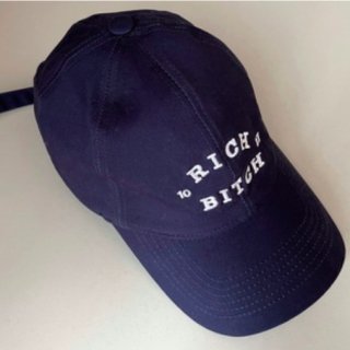 【大特価】rich bitch フロントロゴ ベースボールキャップ キャップ 帽子 インポート 通販