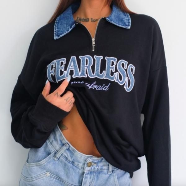 大特価】2色展開 FEARLESS フロントロゴ ハーフジップ 襟付き
