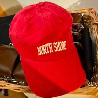 【大特価】レッド フロントロゴ NORTH SHORE ベースボールキャップ キャップ 帽子 インポート 通販
