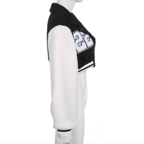 大特価】ブラック モノトーン 22ロゴ クロップドジャケット 大特価】ブラック モノトーン 22ロゴ クロップドジャケット