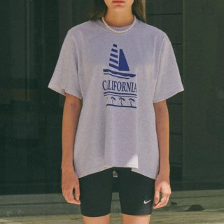 【大特価】ライトグレー California フロントロゴ Tシャツ 半袖 トップス カットソー インポート 通販