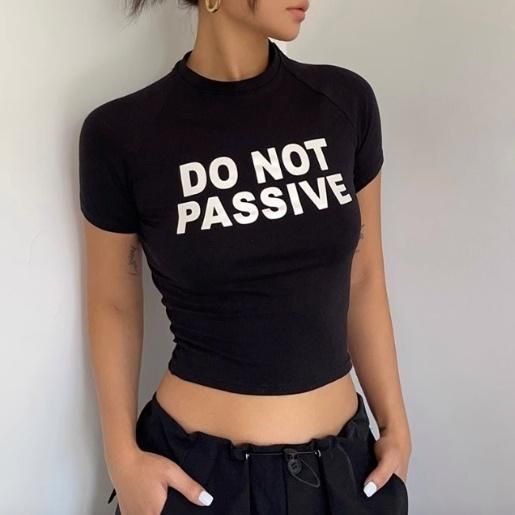 Cropped All Day Short Sleeve クロップド Tシャツ ★日本未入荷 大特価】2色展開 DO NOT PASSIVE フロントロゴ Tシャツ 半袖