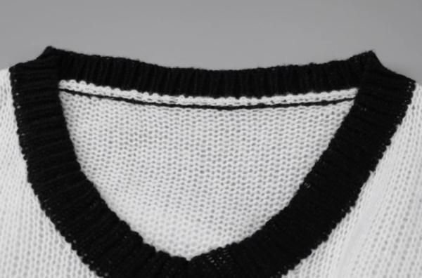 シアーナンバリングロゴニット Ada. ニット セーター ナンバリング刺繍 クロップド メッシュ
