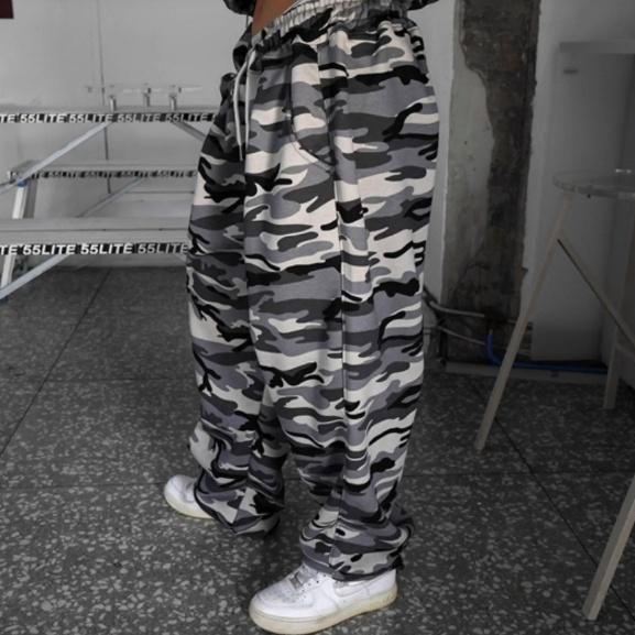 BEAMS T｜【SPECIAL PRICE】迷彩 ベアー スウェット クルー