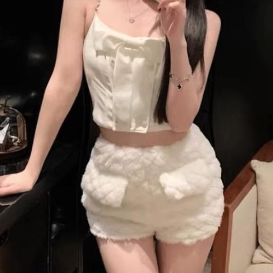 大特価】2色展開 フェイクファーショートパンツ マイクロ 大特価】2色展開 フェイクファーショートパンツ マイクロ
