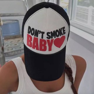 【大特価】ブラック フロントロゴ Don’t Smoke Baby メッシュキャップ キャップ 帽子 韓国 インポート 通販