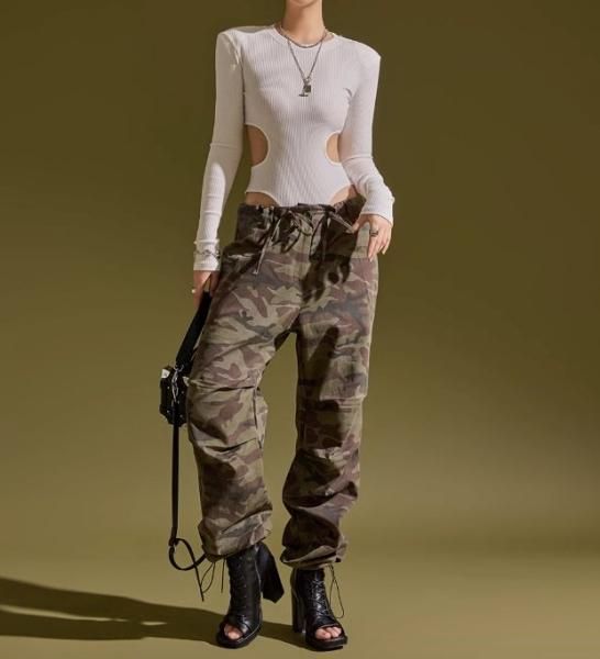 新品　ラクス　C95EL ボディスーツ sparco レーシングスーツ レディース スパルコ コンペティション