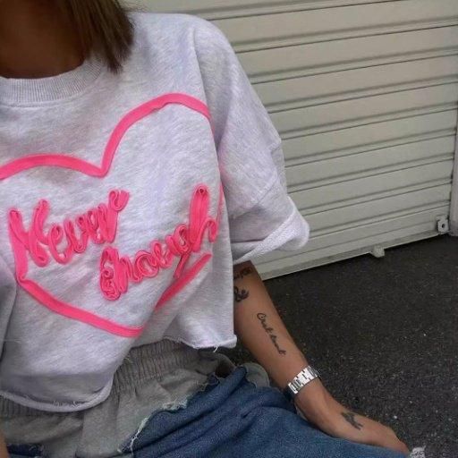 大特価】2色展開 立体フリル フロントロゴ Never enough ハート