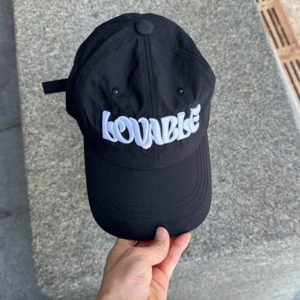 大特価】ブラック フロントロゴ LOVABLE ベースボールキャップ