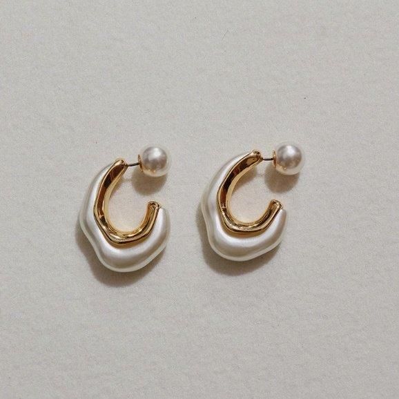 美品　ピアス　パール　ゴールド　in2design ゴールドバーパールピアス CH2368 | cherche