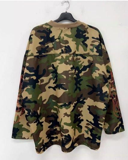 大特価】アーミーグリーン 迷彩柄 カモフラージュ柄 Vネック