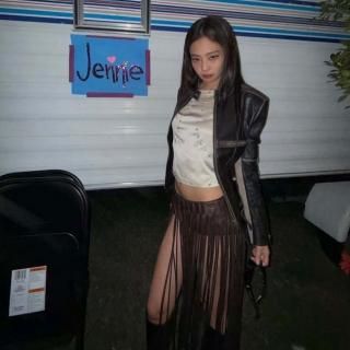 òBLACKPINK jennie  ١ å ƥĴ 륯å Ǻ T Ⱦµ åץɥȥåץ ڹ