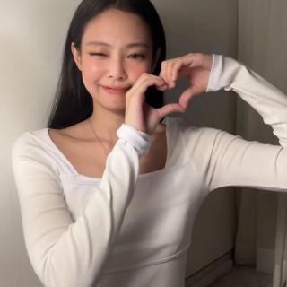 òBLACKPINK jennie  ۥ磻 ̵ ץ ͥå Ĺµ ȥåץ åȥ ڹ ݡ 
