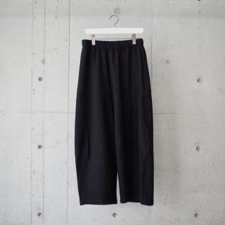 <img class='new_mark_img1' src='https://img.shop-pro.jp/img/new/icons13.gif' style='border:none;display:inline;margin:0px;padding:0px;width:auto;' />honnete Washed Wool Low Crotch Easy Pants-unisex/BLACK