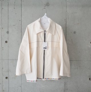 <img class='new_mark_img1' src='https://img.shop-pro.jp/img/new/icons13.gif' style='border:none;display:inline;margin:0px;padding:0px;width:auto;' />mii HAND EMBROIDERED 3/4 SLEEVE ZIP SHORT jacket-unisex/DAY(ECRU)