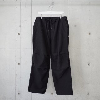 <img class='new_mark_img1' src='https://img.shop-pro.jp/img/new/icons13.gif' style='border:none;display:inline;margin:0px;padding:0px;width:auto;' />COMOLI MOLESKIN KNEE TUCK PANTS-unisex/BLACK