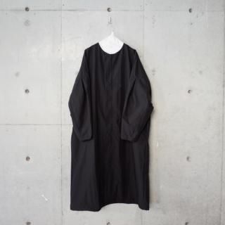 <img class='new_mark_img1' src='https://img.shop-pro.jp/img/new/icons13.gif' style='border:none;display:inline;margin:0px;padding:0px;width:auto;' />Honnete Tucked Sleeve Over Fit Coat-unisex/BLACK